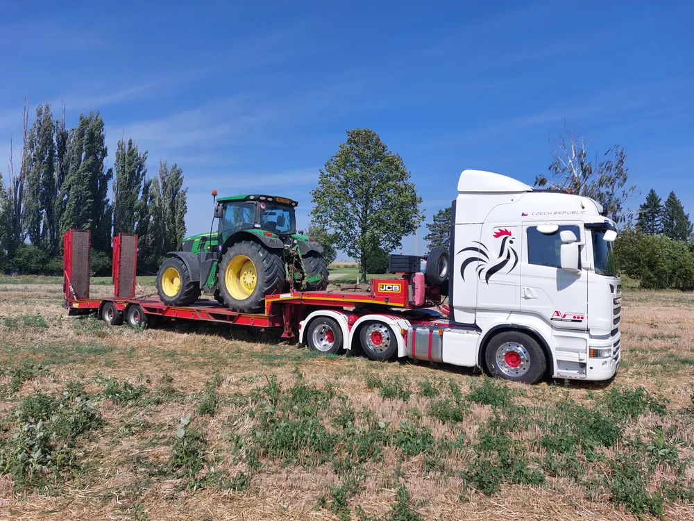 Odtah traktoru John Deere